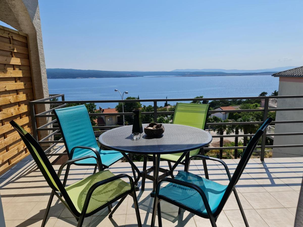 Apartments Lounger Crikvenica Buitenkant foto