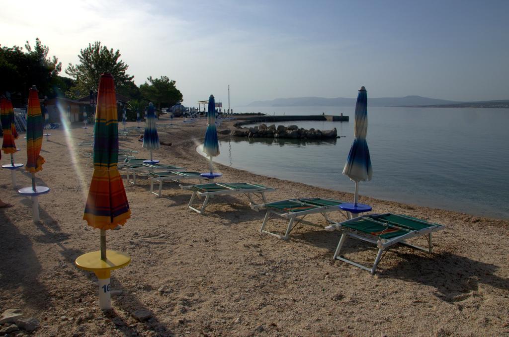 Apartments Lounger Crikvenica Buitenkant foto